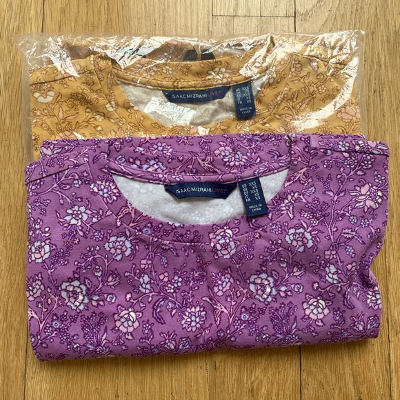 Isaac Mizrahi Floral Knit Swing Top bundle 2 sets - Picture 2 of 4